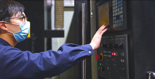 模具cnc加工-tool-CNC-machining.jpg